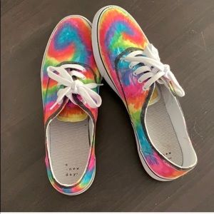 Sharpie tie dyed shoes